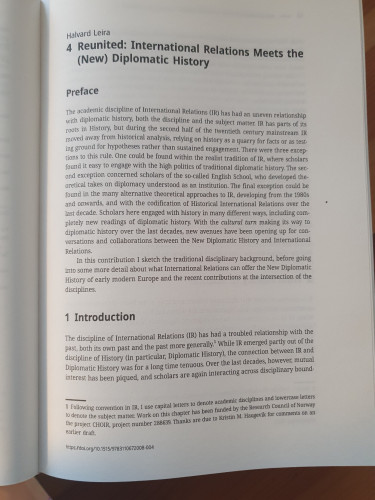 First page of the chapter 4 of the Early Modern European Diplomacy handbook: "4 Reunited: International Relations Meets the (New) Diplomatic History" by Halvard Leira