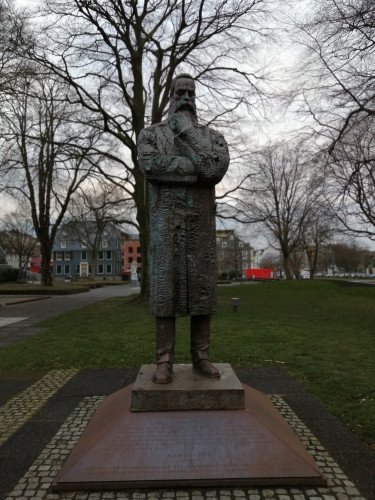 Friedrich Engels Denkmal wuppertal