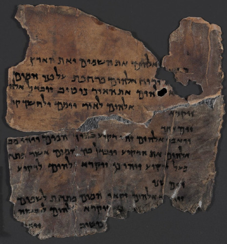 Dead Sea Scroll fragment 4Q7 with Genesis 1.
