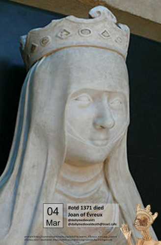 The picture shows the head of a woman in marble with veil and crown