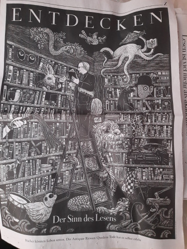 Eine gezeichnete Bibliothek mit Fabelwesen und dem Schriftzug "Entdecken"