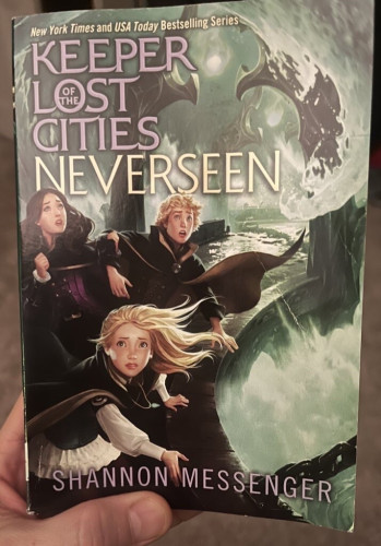 Book cover of Keepers of the Lost Cities #4: Neverseen by Shannon Messenger