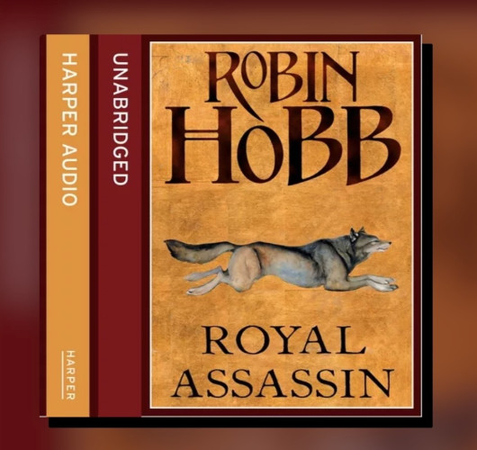 Cover Royal Assassin - zeigt Text und einen rennenden Wolf auf orangem Grund