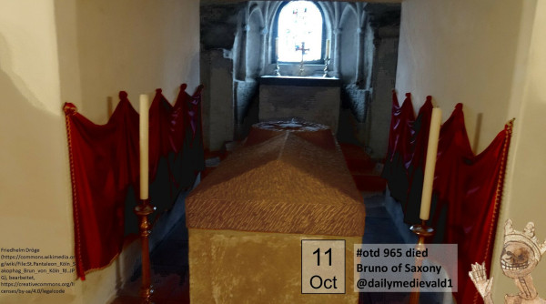 The picture shows a stone coffin in a narrow niche