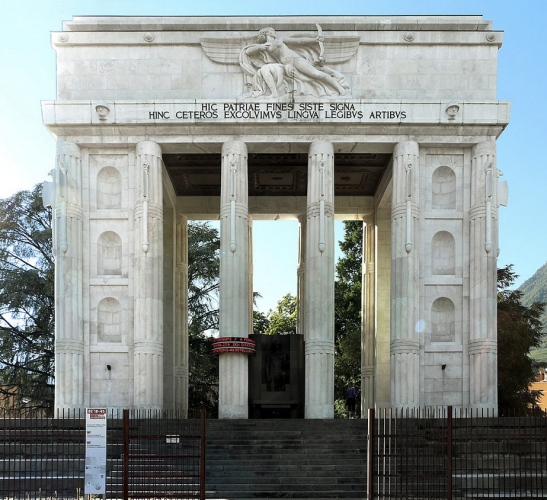 Monument to Victory, Bolzano. Author: Sailko. Wikimedia Commons CC BY 3.0. Triumphal arch in classical style, as was frequent in the Fascist period in Italy.